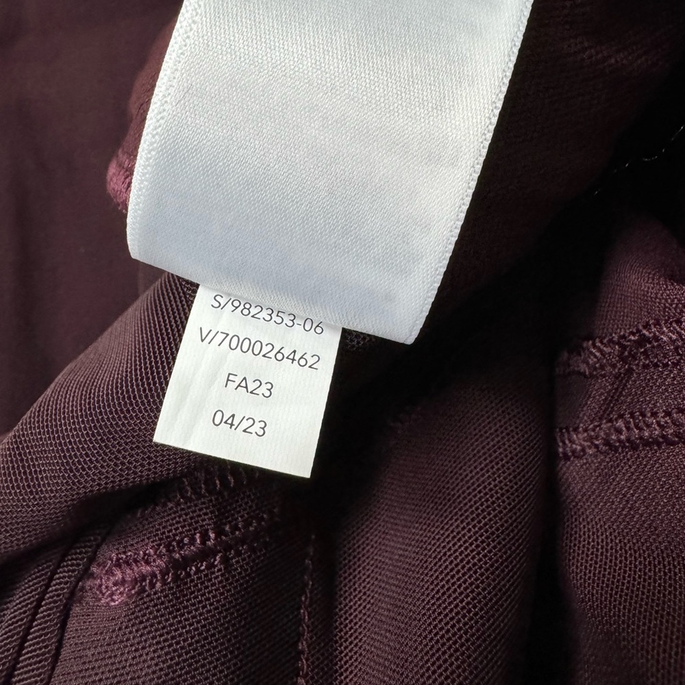 NEW WITHOUT TAGS ATHLETA HEADLANDS HYBRID MID RISE TIGHT. - Picture 8 of 11